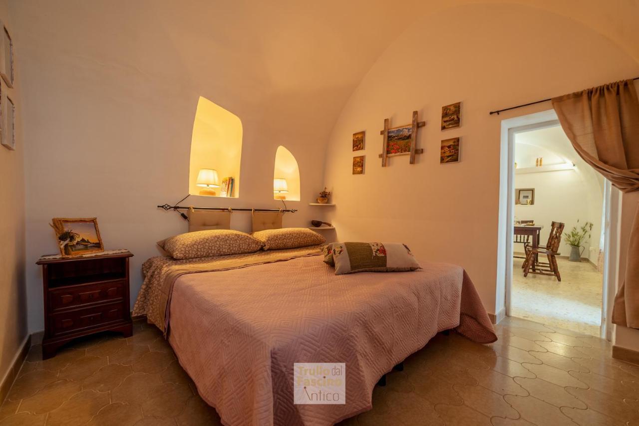 Trullo Dal Fascino Antico Βίλα Locorotondo Εξωτερικό φωτογραφία
