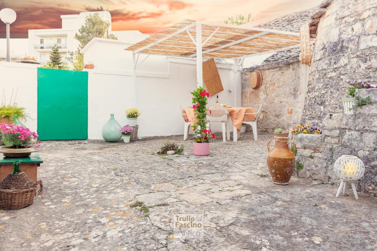Trullo Dal Fascino Antico Βίλα Locorotondo Εξωτερικό φωτογραφία